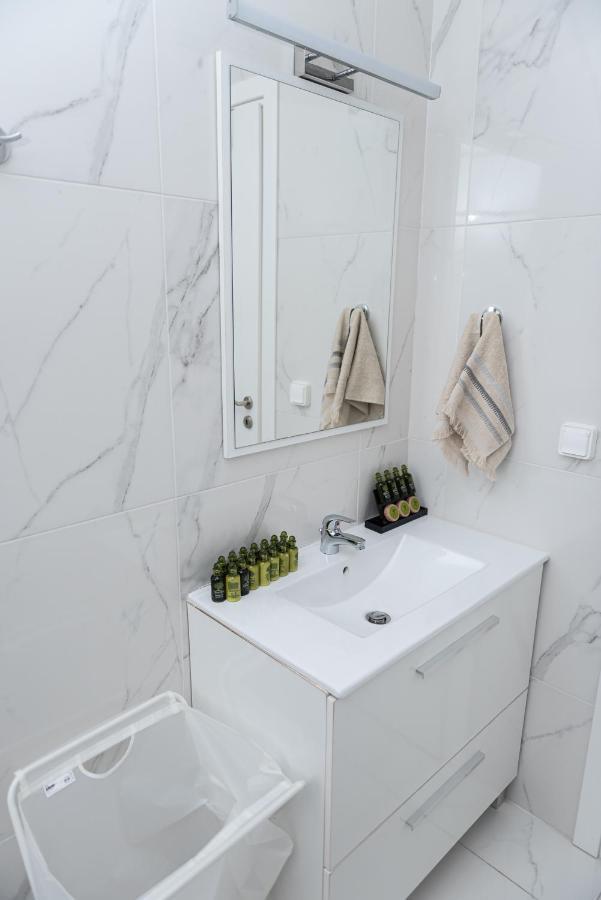 Design Apartment With Swimming Pool Near The Beach Athene Buitenkant foto